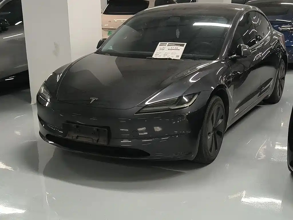 Model 3 Rear-Wheel Drive 2023