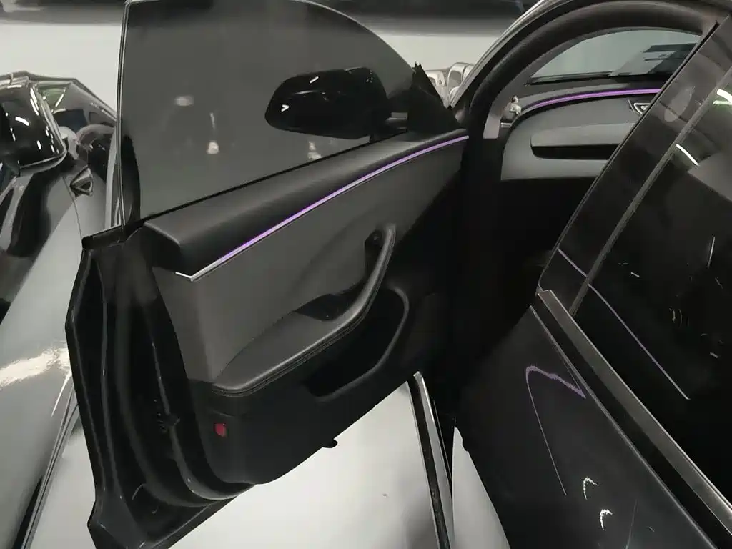 Model 3 Rear-Wheel Drive 2023