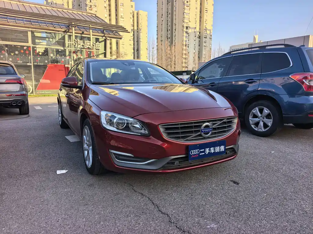 Volvo S60 2015 S60L 2.0T Smart Distance Edition