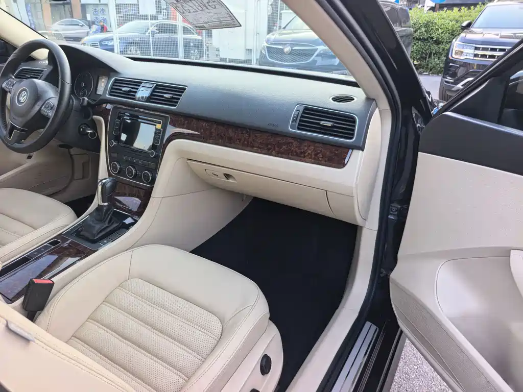 Passat 2013 1.8TSI DSG Yuzhen Edition