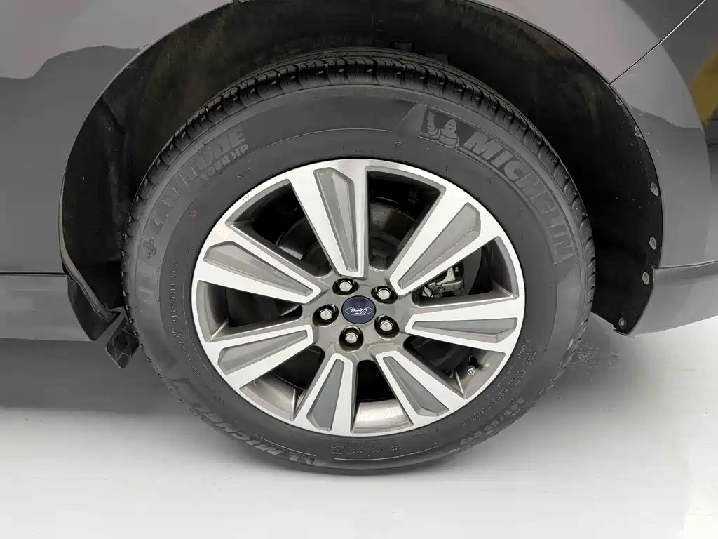 Escape 2021 Plus EcoBoost 245 2WD Platinum Type 5-seat