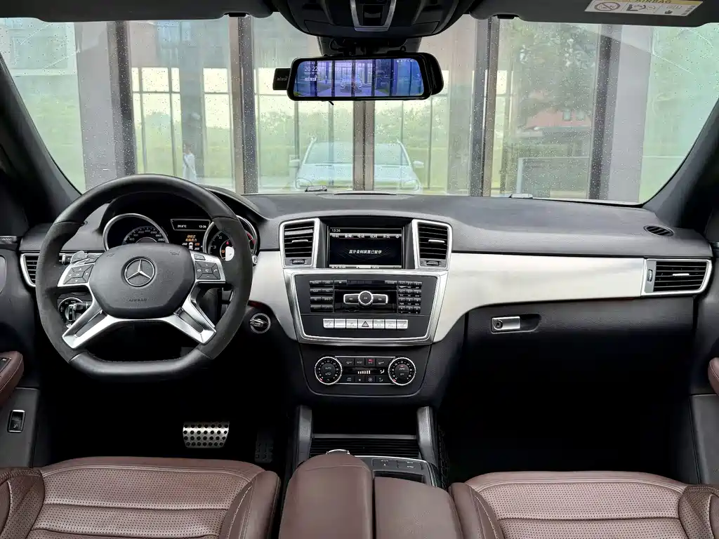 Mercedes-Benz M-Class AMG 2012 Model AMG ML 63