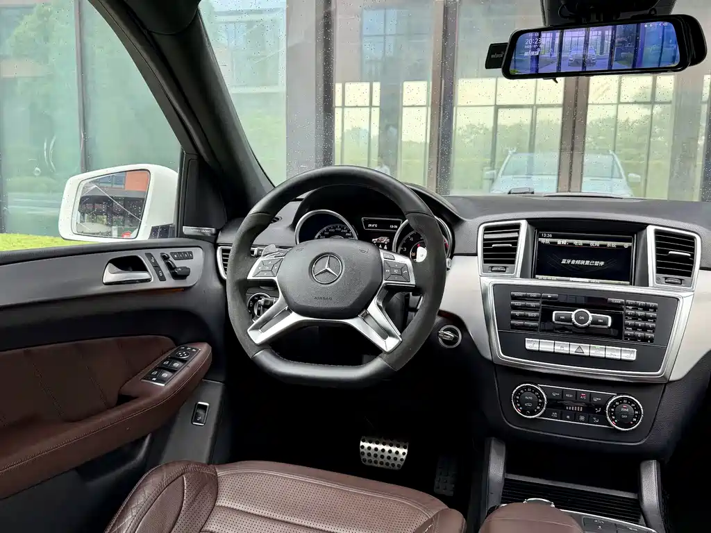 Mercedes-Benz M-Class AMG 2012 Model AMG ML 63
