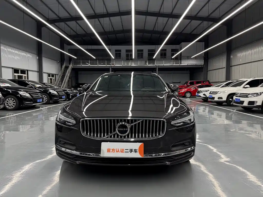 Volvo S90 2021 B5 Smart Luxury Edition