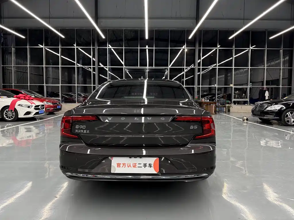 Volvo S90 2021 B5 Smart Luxury Edition