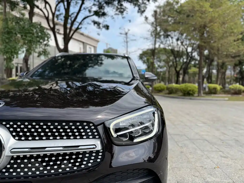 Mercedes GLC 2021 260 L 4MATIC Dynamic Edition