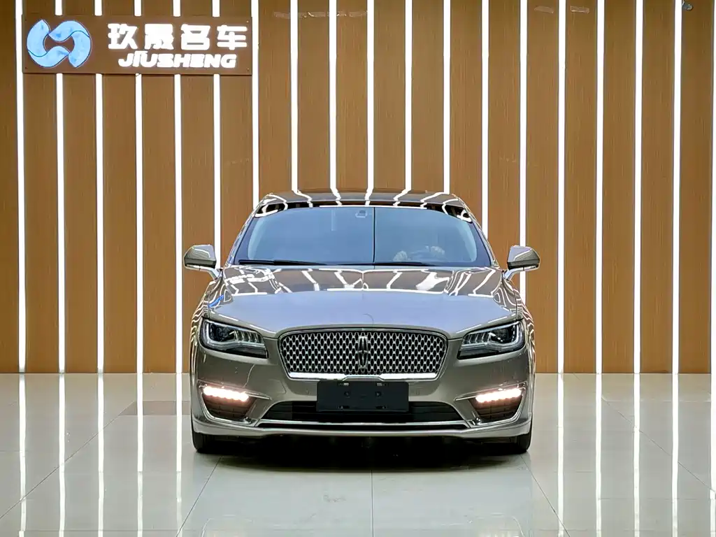 Lincoln MKZ 2019 2.0T Grand Touring Edition National V