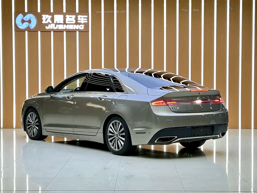 Lincoln MKZ 2019 2.0T Grand Touring Edition National V