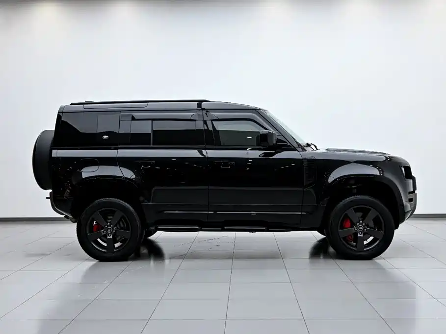 Land Rover Defender 2024 110 3.0T P400 X-DYNAMIC HSE