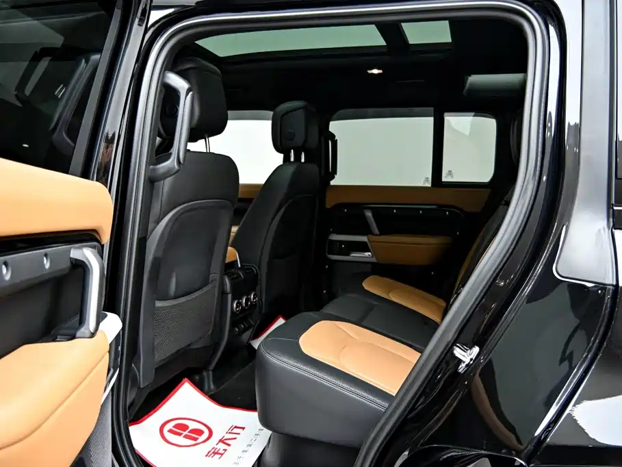 Land Rover Defender 2024 110 3.0T P400 X-DYNAMIC HSE