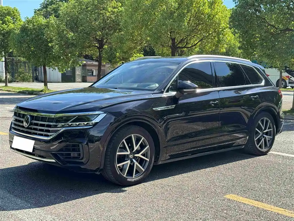 Touareg 2021 3.0 TSI Rishang Edition Classic Sport Package