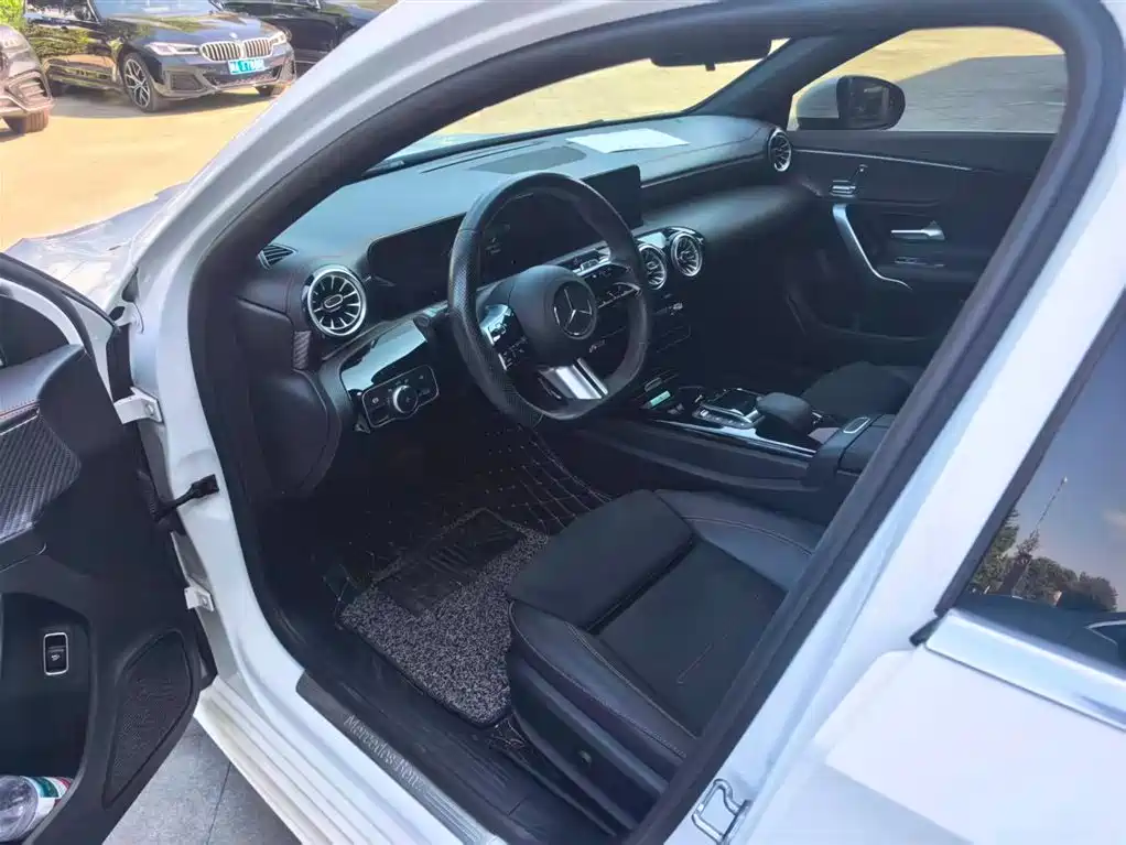 Mercedes-Benz A-Class 2023 A 200 L Fashion Edition