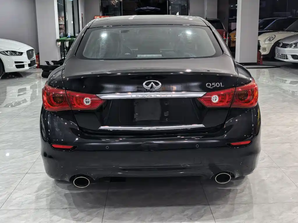 Infiniti Q50L 2015 2.0T Enjoyment Edition