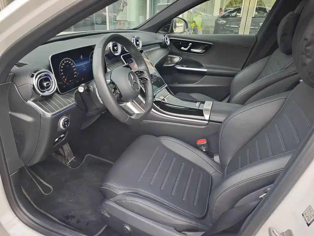 Mercedes-Benz C-Class 2025 C 260 L Night Move Edition