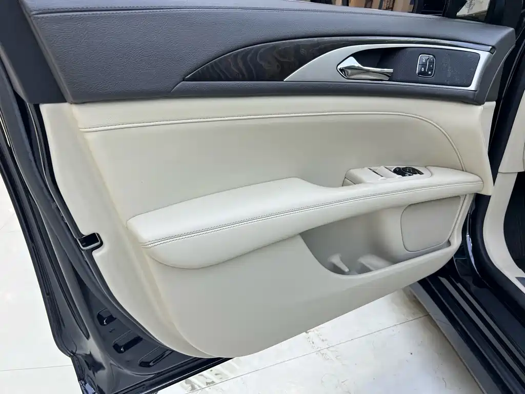Lincoln MKZ 2018 2.0T Grand Touring Edition