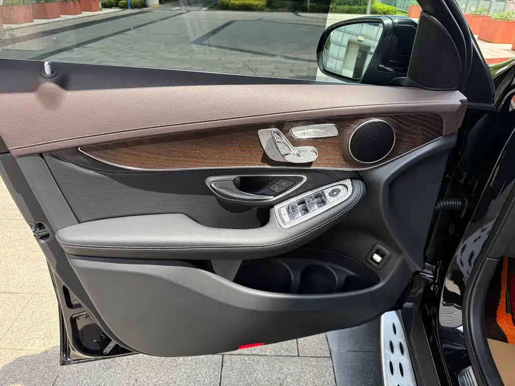 Mercedes GLC 2020 GLC 300 L 4MATIC Dynamic Edition