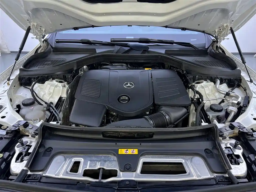 Mercedes-Benz GLC 2023 300 L 4MATIC Luxury 7-seat