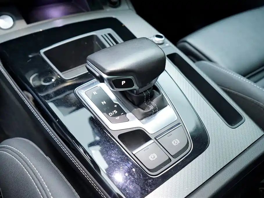 Audi Q5L 2022 40T Premium Dynamic Edition