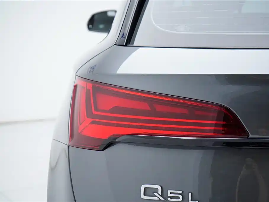 Audi Q5L 2022 40T Premium Dynamic Edition