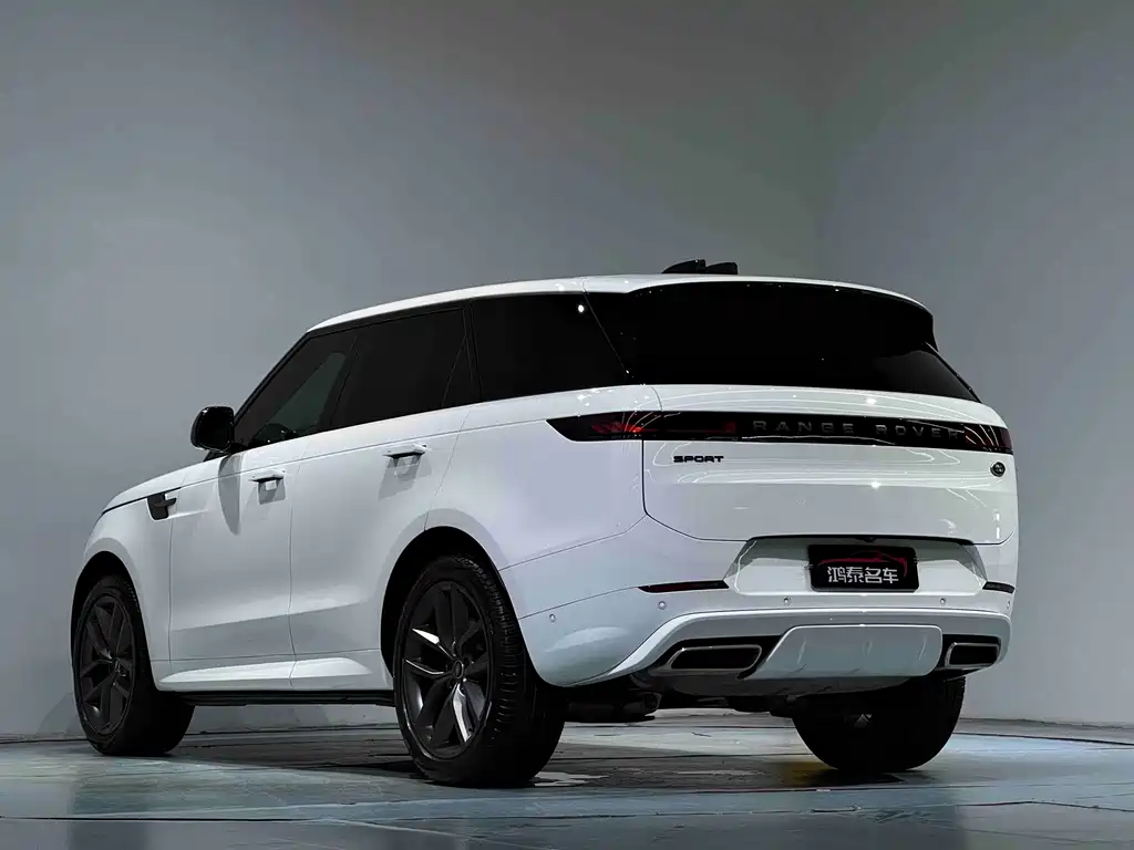 Range Rover Sport 2025 model 400PS Dynamic SE