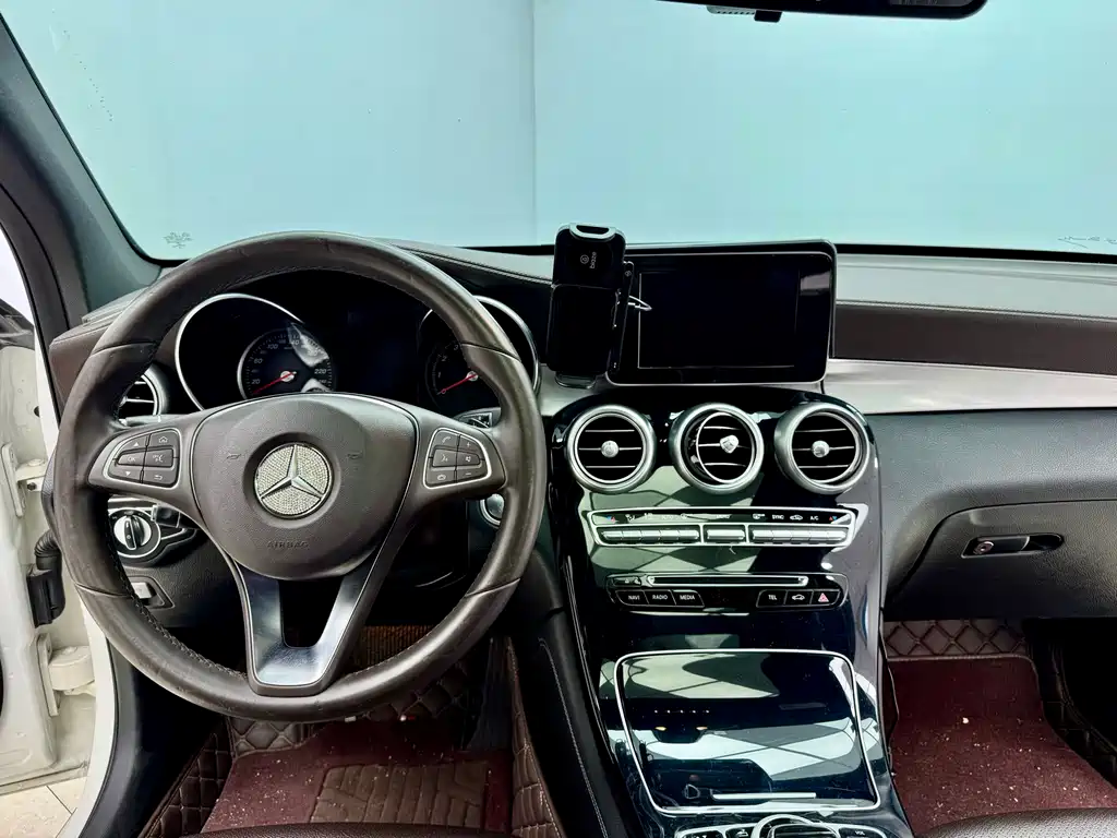 Mercedes-Benz GLC 2018 GLC 200 4MATIC