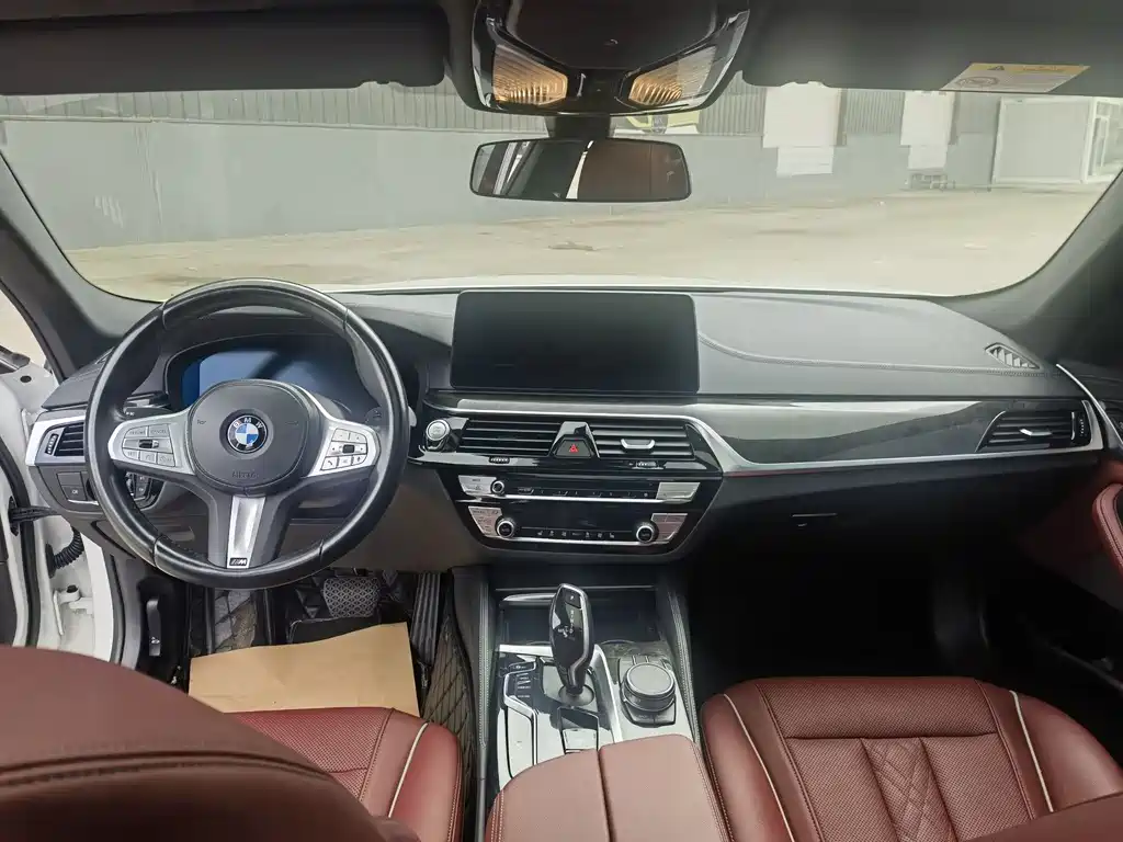 BMW 5 Series 2022 Model Facelift 525Li M Sport Package