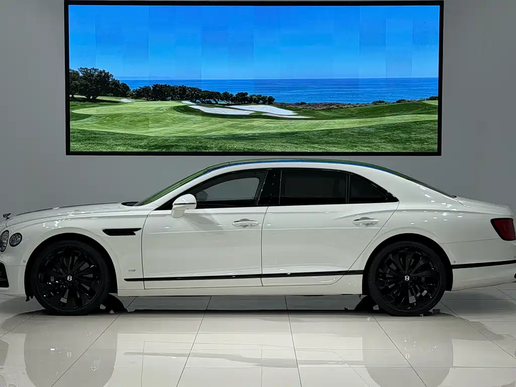 Ferari 2022 Model 4.0T V8 Standard Edition