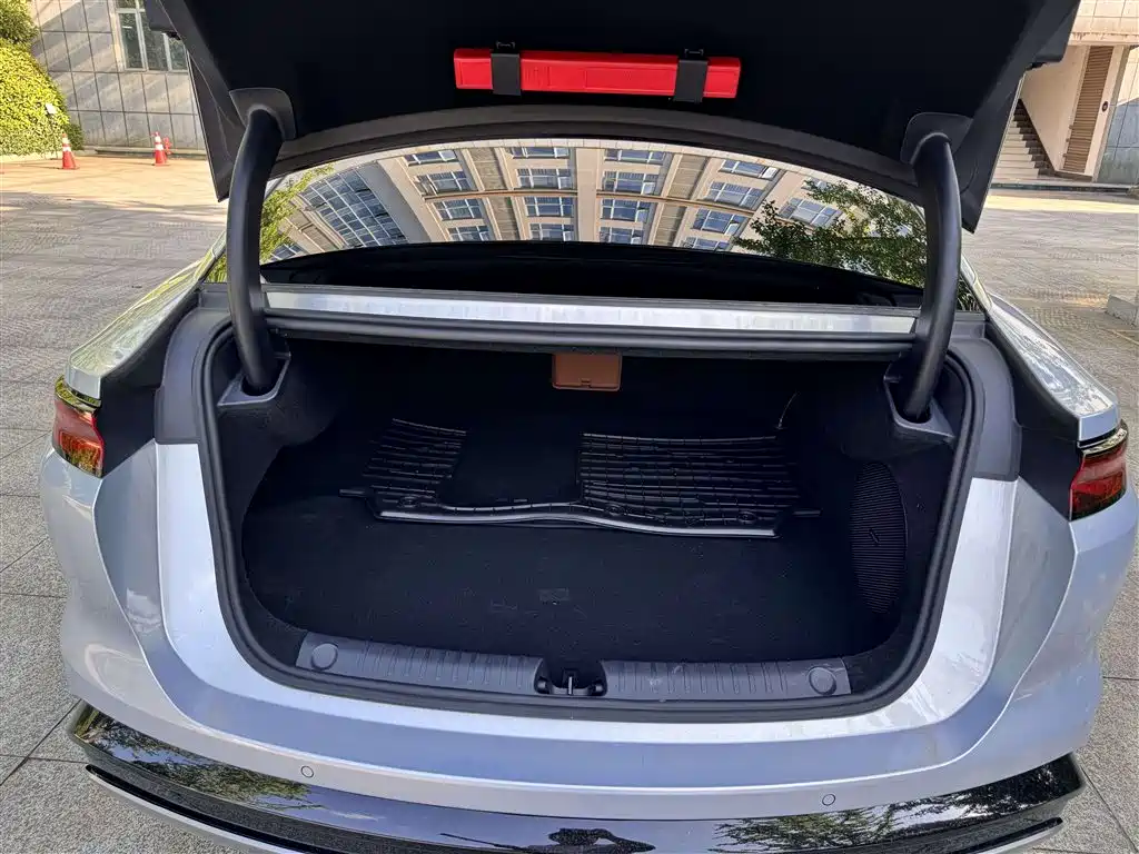 Han L 2025 EV All-Wheel Drive LiDAR Flagship Model