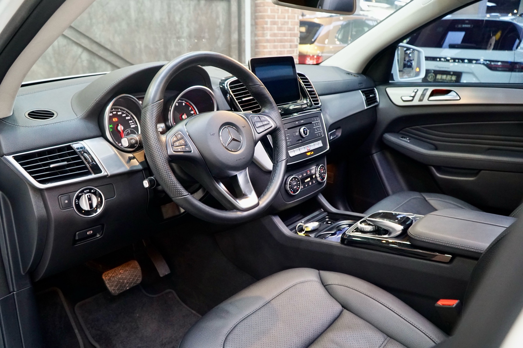 Mercedes-Benz GLE Coupe 2017 GLE 400 4MATIC Coupe SUV
