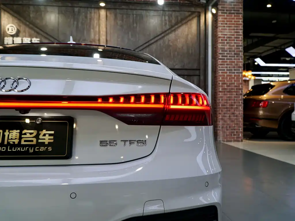Audi A7 2022 model 45 TFSI Premium Selection