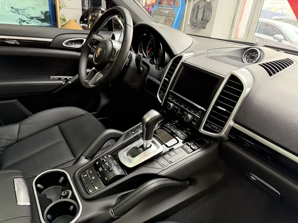 Cayenne 2015 Model Cayenne 3.0T