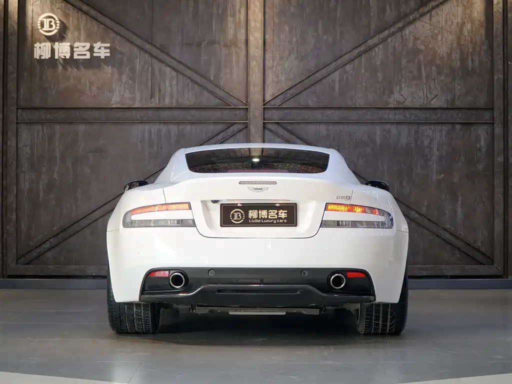 Aston Martin DB9 2013 Model 6.0L Coupe