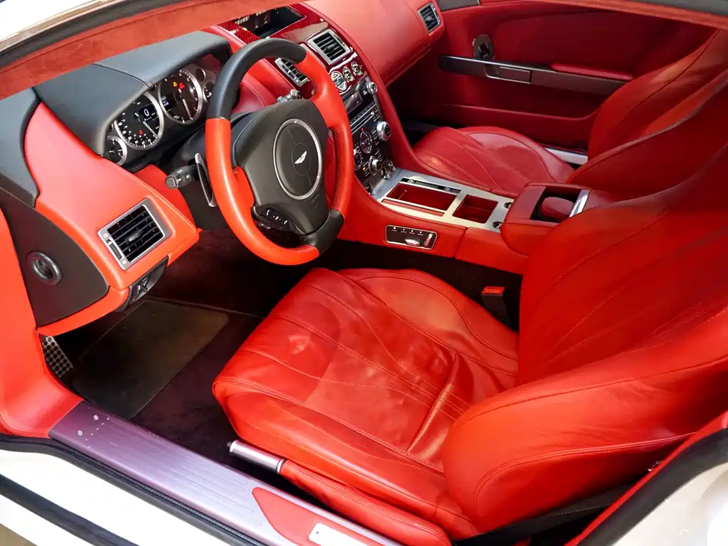 Aston Martin DB9 2013 Model 6.0L Coupe