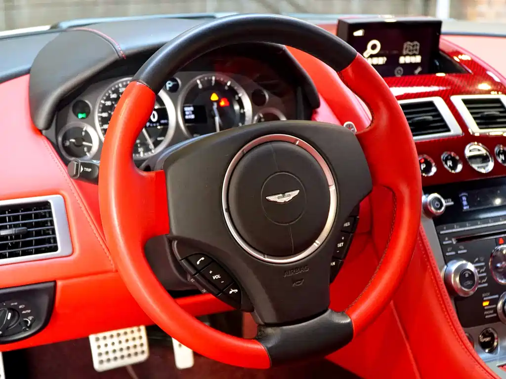 Aston Martin DB9 2013 Model 6.0L Coupe