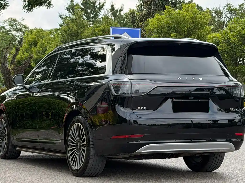 SWM M9 2024 Edition Range-Extended Max Version 42kWh 6-Seater Model