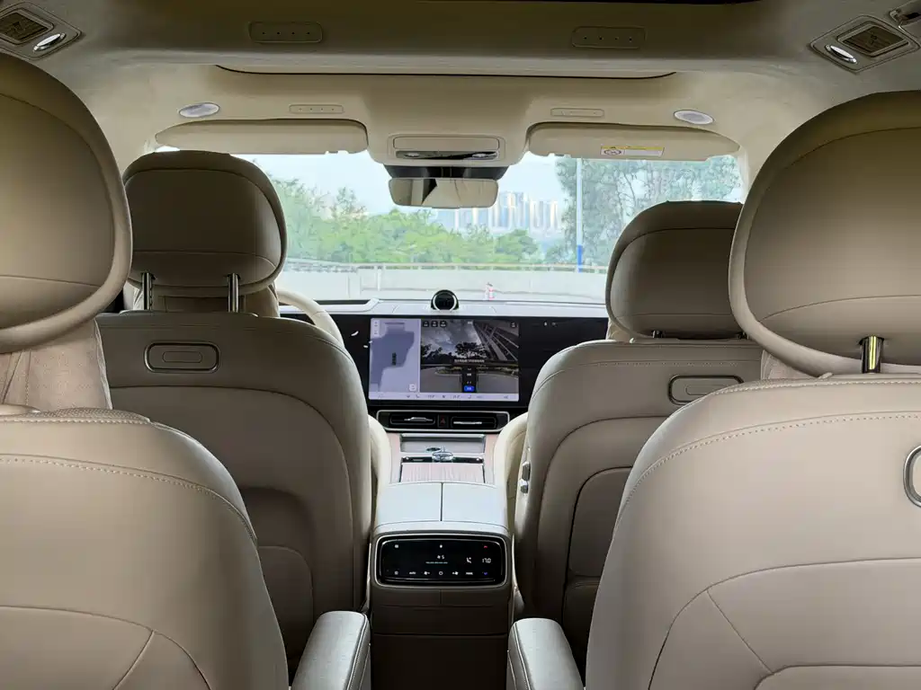 SWM M9 2024 Edition Range-Extended Max Version 42kWh 6-Seater Model