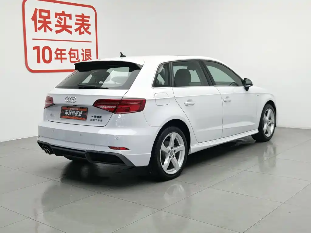Audi A3 2019 Sportback 35 TFSI Style Edition National V