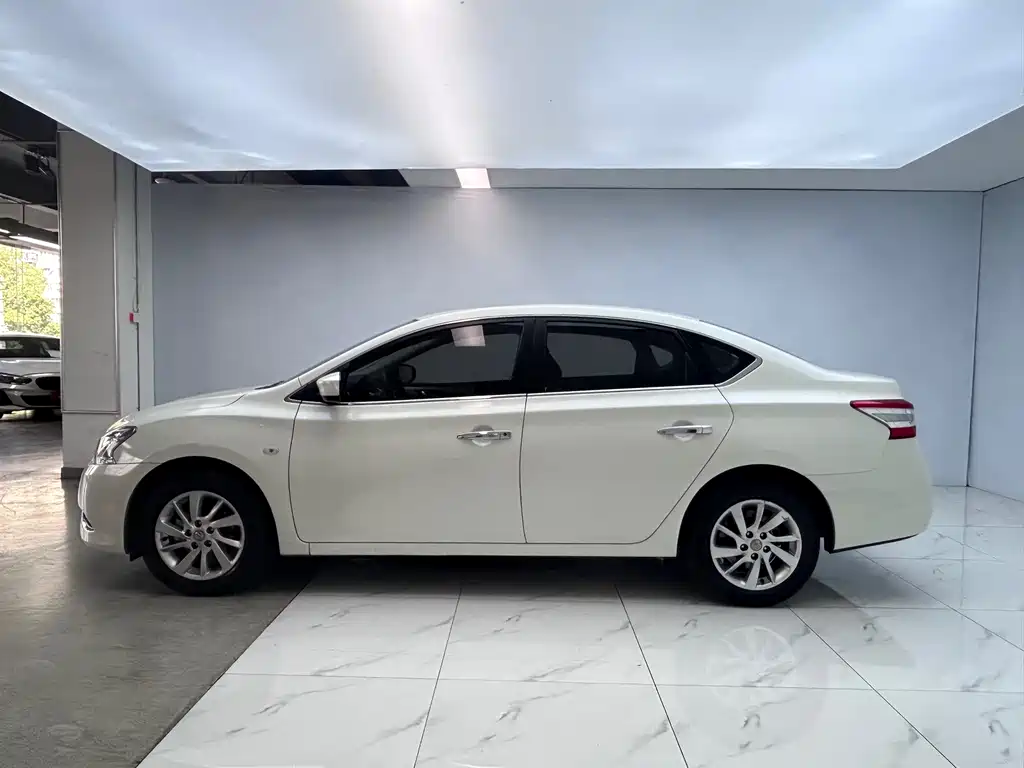 Sentra 2014 1.6 XV CVT Prestige Edition