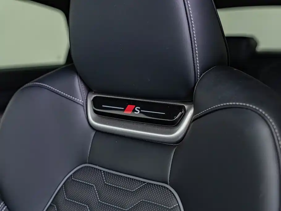 Audi Q6L Sportback e-tron 2026 First Edition Navigator Version
