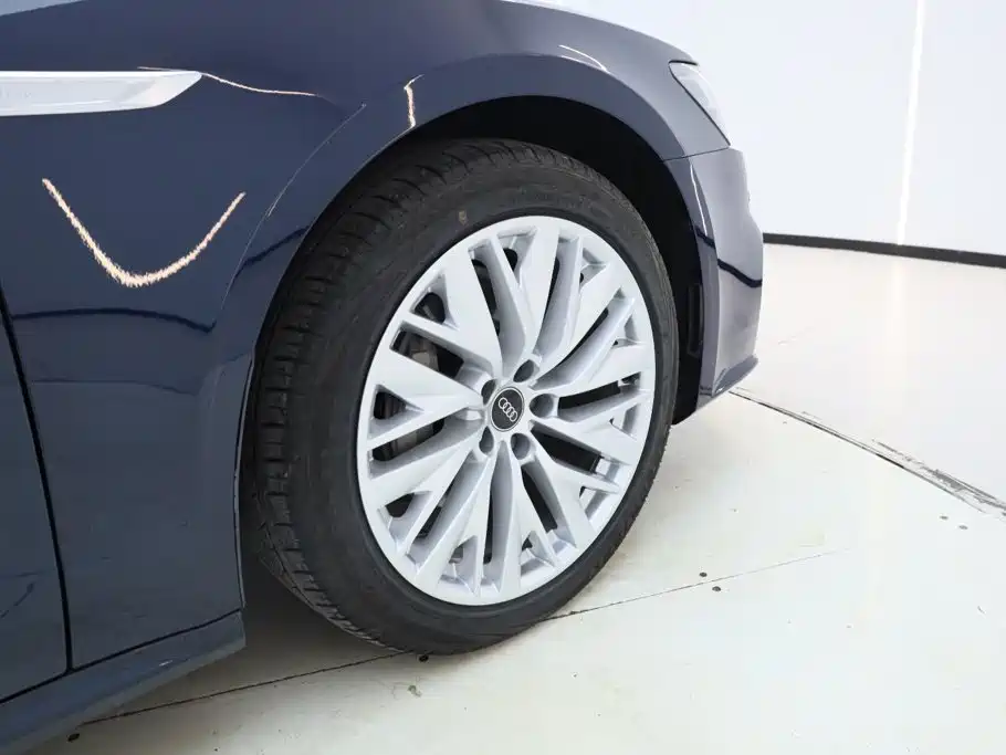 Audi A7L 2024 45TFSI S-line Zhumeng Edition Liucheng Package