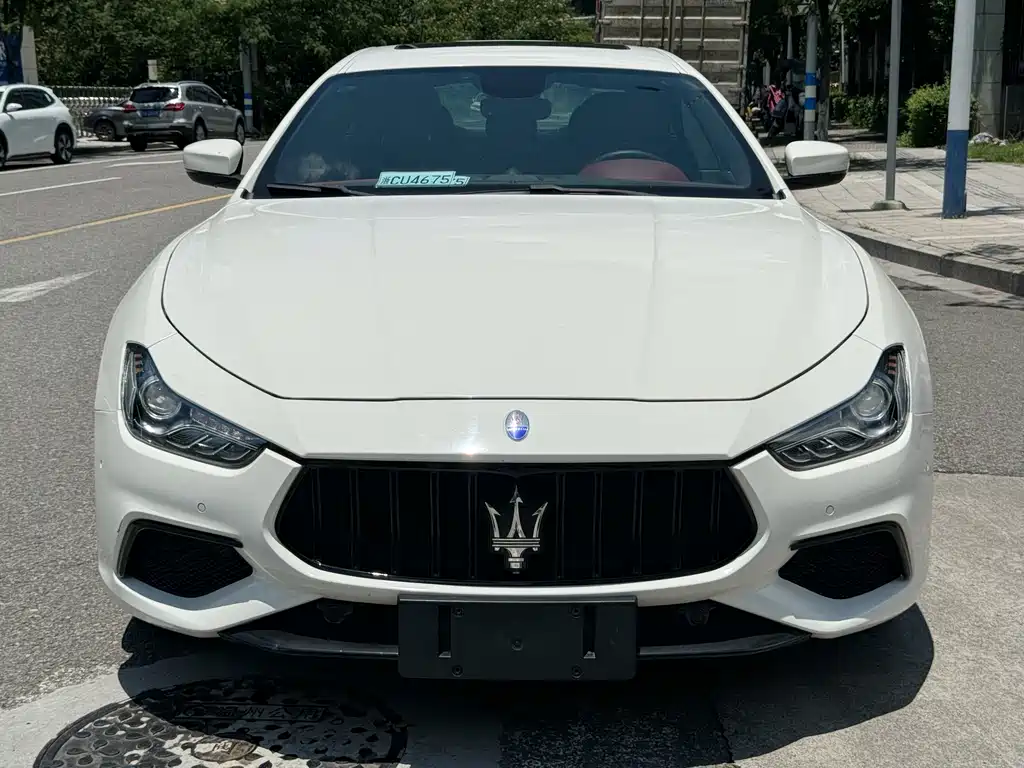 Ghibli 2019 3.0 T Standard Edition Euro V