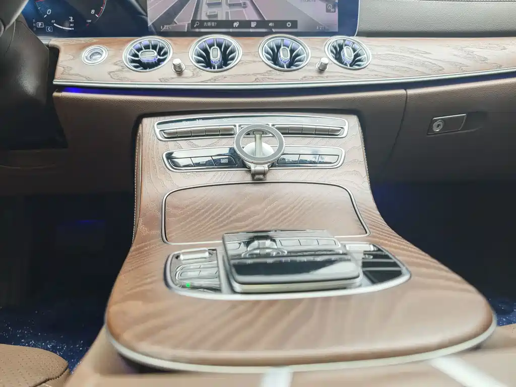 Mercedes-Benz E-Class 2023 E 300 L Fashion Edition