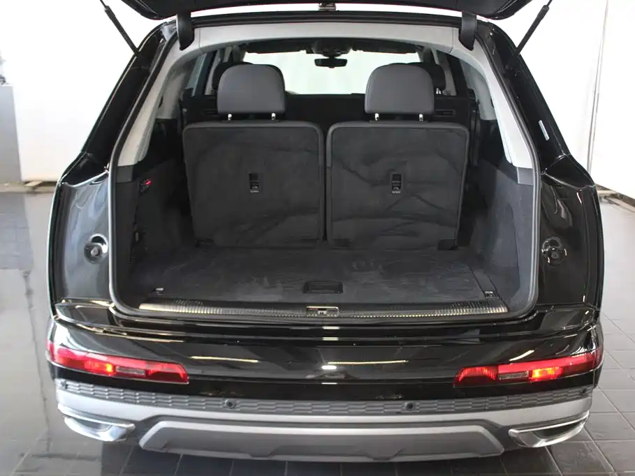 Audi Q7 2023 55 TFSI quattro S line Sport Coupe