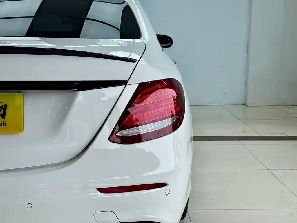 Mercedes-Benz E-Class 2016 E 200 L Sportline