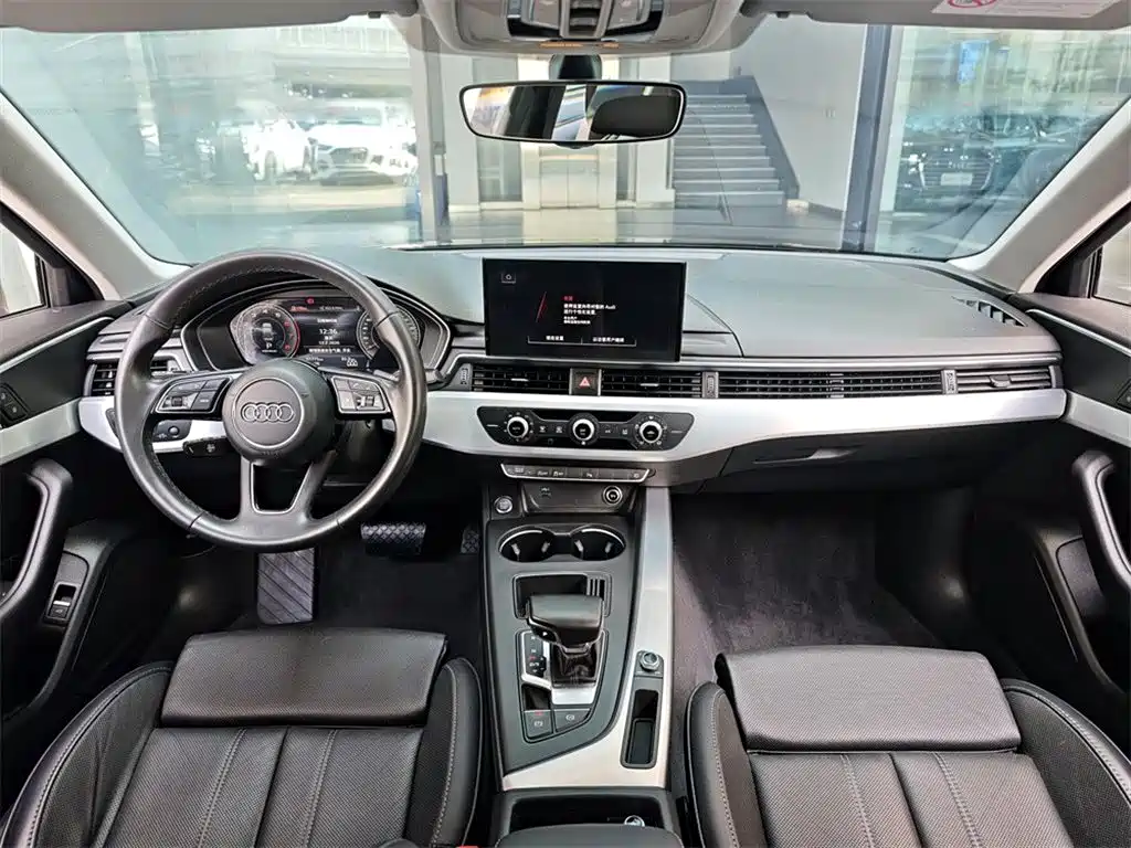 Audi A4L 2022 40 TFSI Sporty Dynamic Edition