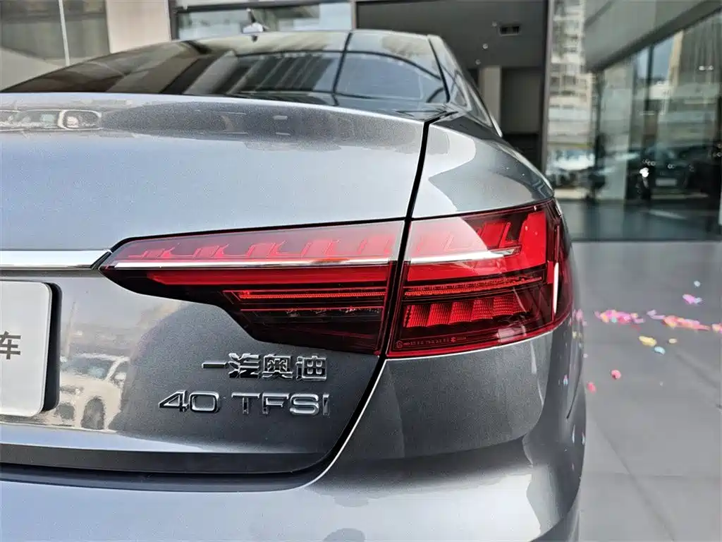 Audi A4L 2022 40 TFSI Sporty Dynamic Edition