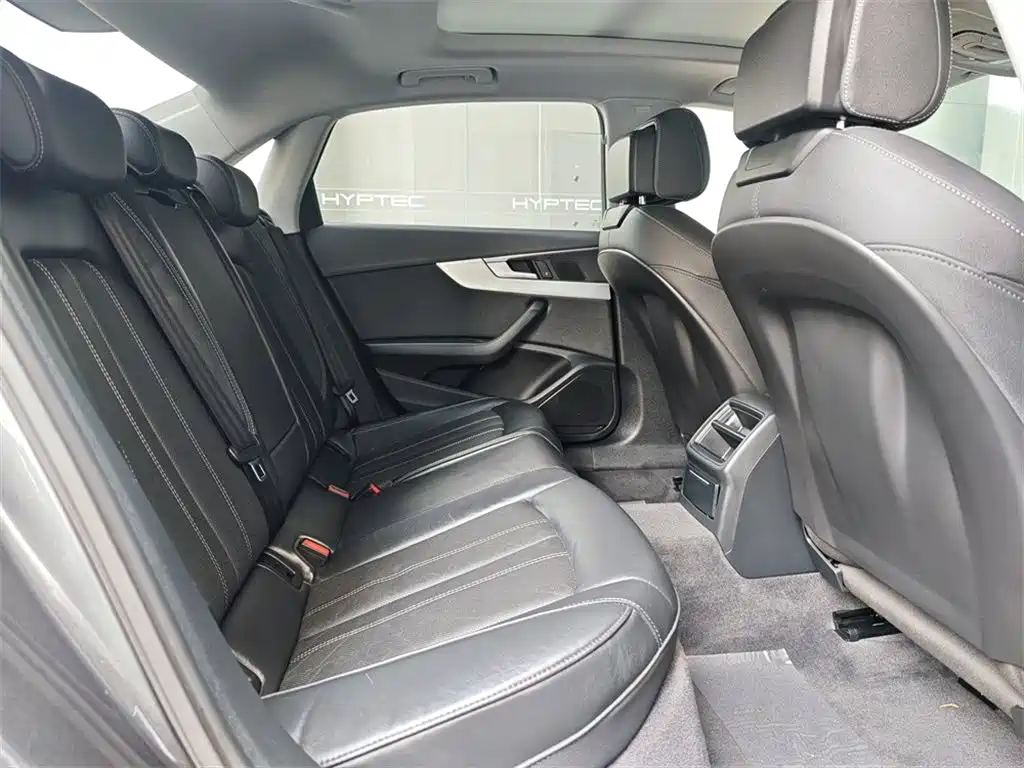 Audi A4L 2022 40 TFSI Sporty Dynamic Edition