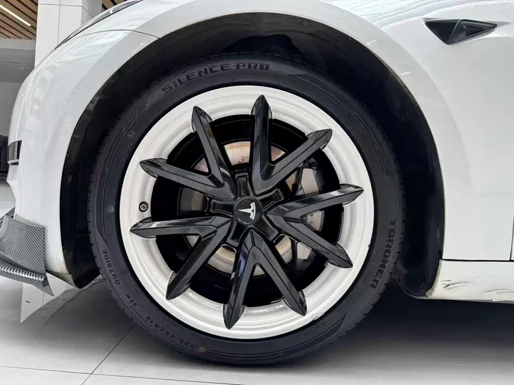 Model 3 Rear-Wheel Drive 2022