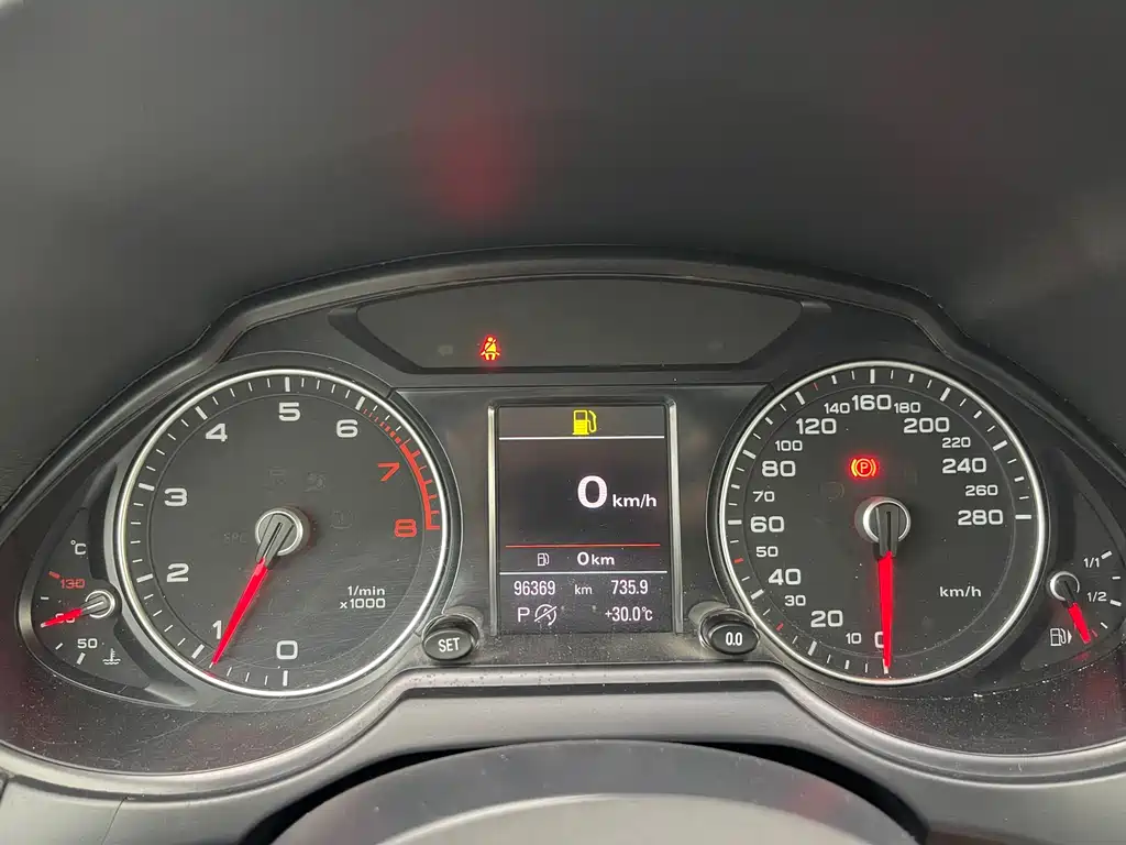 Audi Q5 2013 model 40 TFSI Comfort Edition