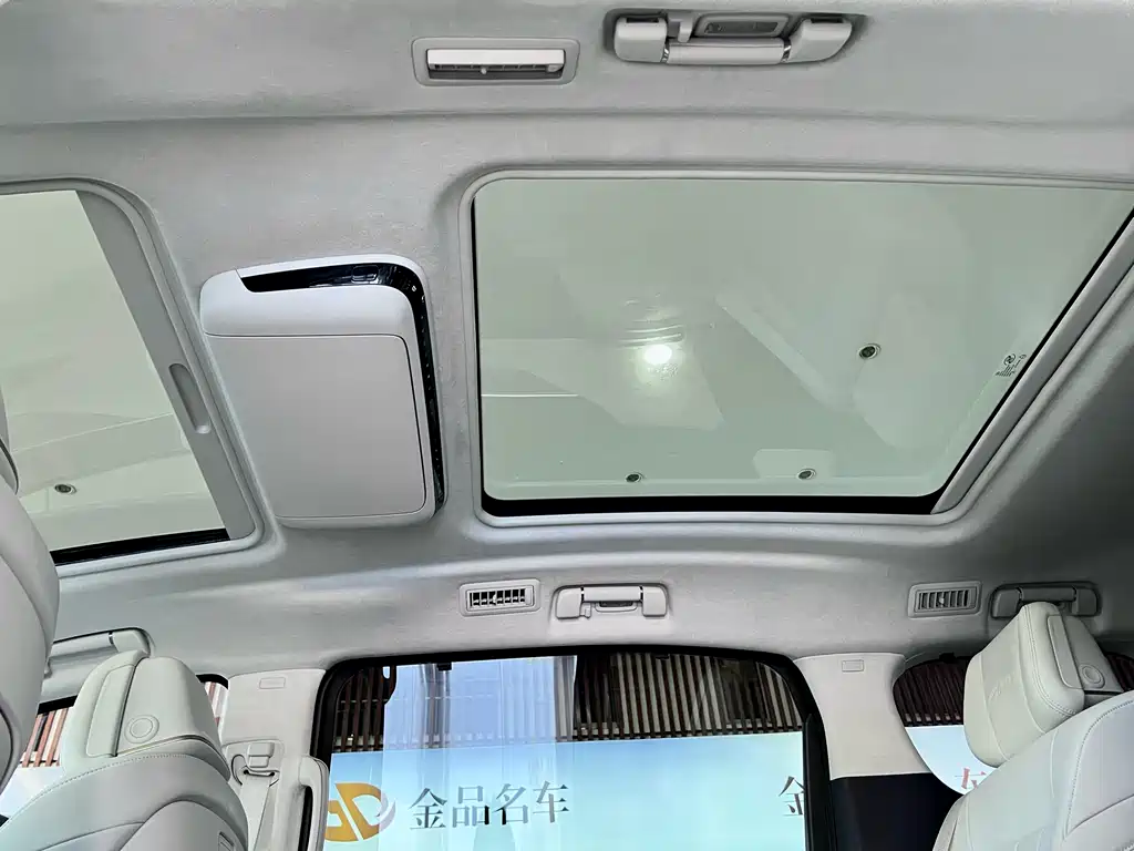 Buick GL8 New Energy 2026 Model LuZun Shexiang Version
